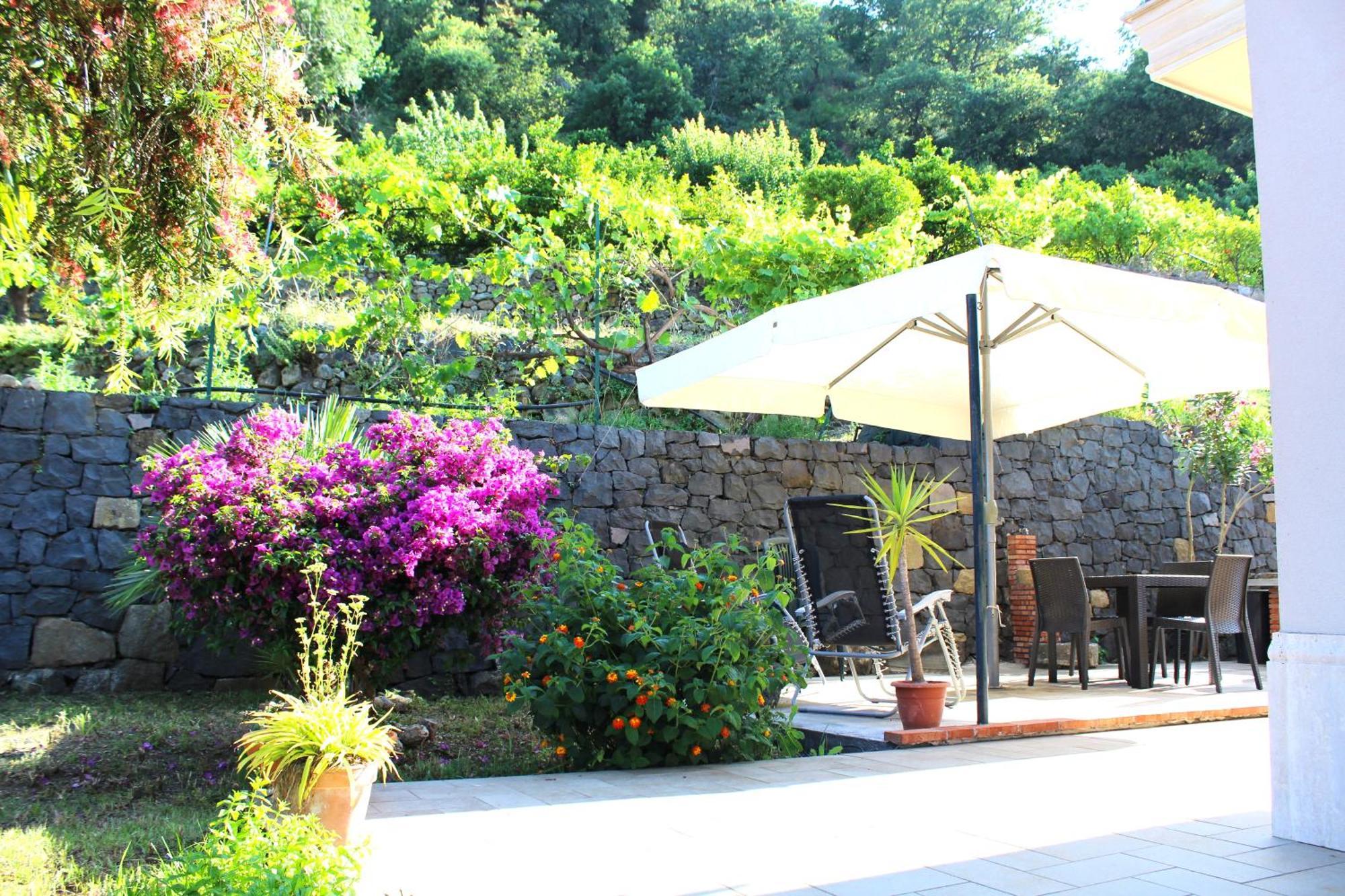 Casa Vacanze A Rava Francavilla di Sicilia Ngoại thất bức ảnh